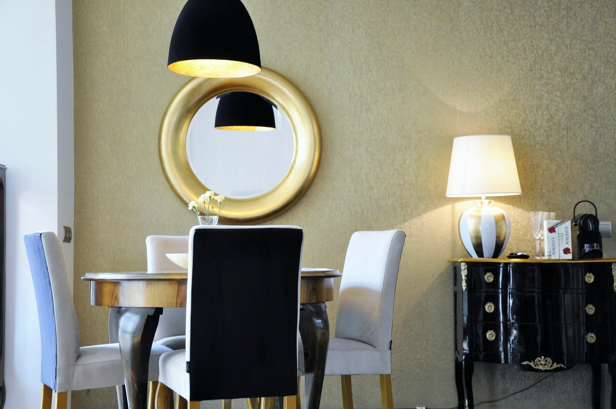 Mondrian Luxury Suites & Apartments Krakow Old Town Экстерьер фото