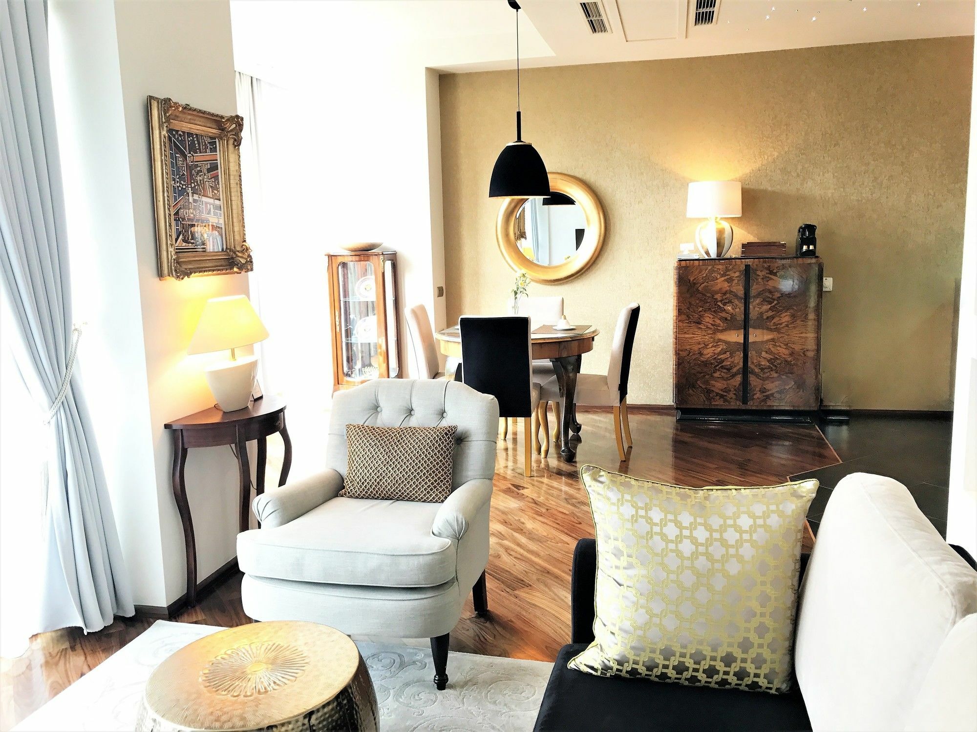 Mondrian Luxury Suites & Apartments Krakow Old Town Экстерьер фото